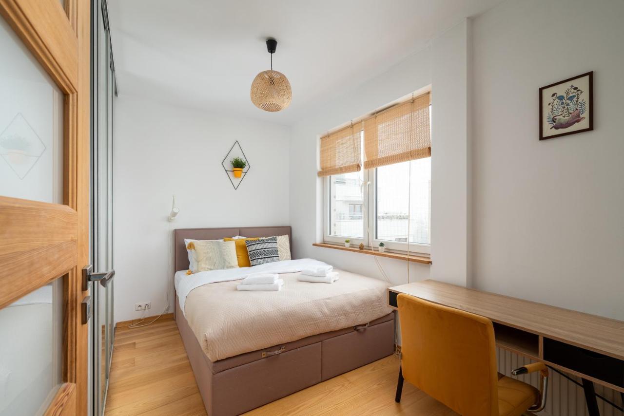 Metro Ursynow Modern Appartement *